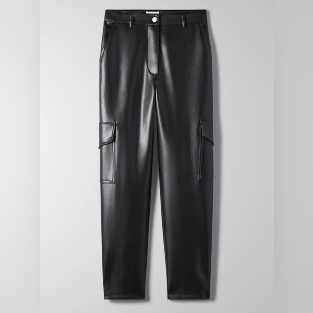 Aritzia Wilfred Modern Cargo Pant